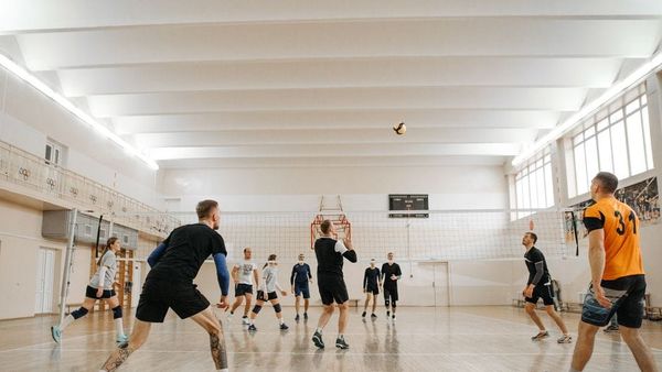 Kë do të sfidojnë sot kombëtaret e Kosovës në volejboll?