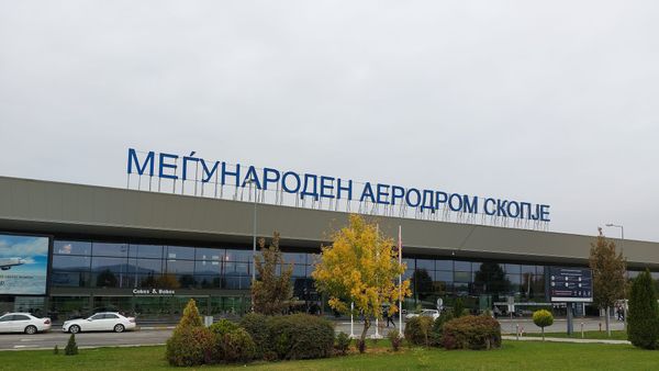 Si po thyejnë rekorde aeroportet e Maqedonisë dhe çfarë sfidë i pret?