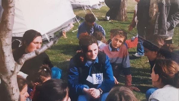 Pse burgjet e Kosovës mbajnë të sëmurë mendorisht pa trajtim specializuar?