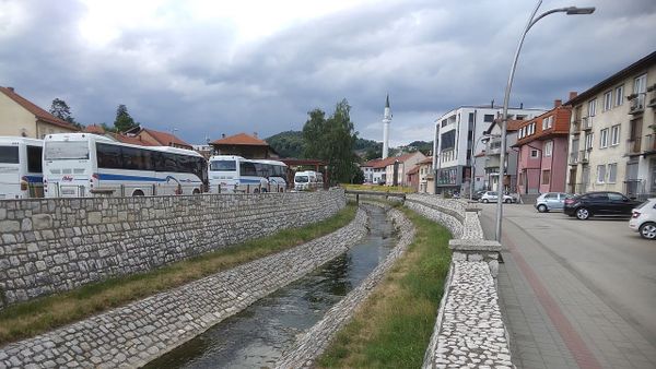Pse u përleshën baba e djalë me sëpatë në Graçanicë?