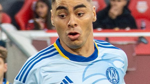 Pse hyri në histori me karton të kuq paraguajani Miguel Almiron?