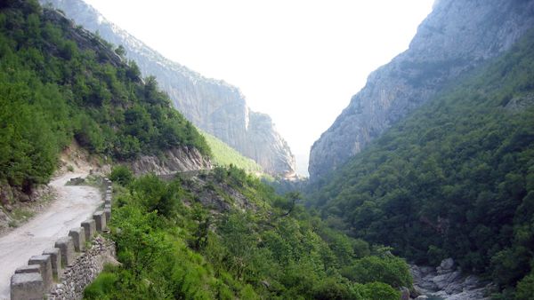 AKM klasifikon Ishëm-Erzenin dhe Semanin në 'gjendje të keqe'