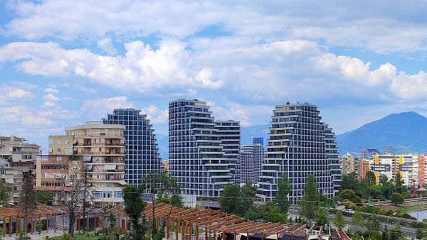Apartamentet në Tiranë dyfishohen për 7 vjet — 2,141 euro metri katror
