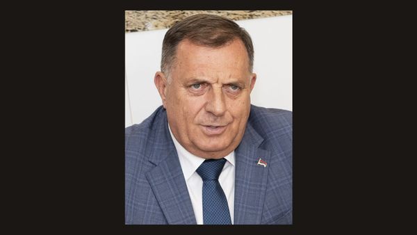 BDI akuzon shtetin për diskriminim — 4.500 euro për Ditën e Romëve, Dodiku falas