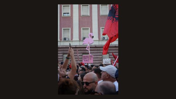 Çfarë kërkojnë protestuesit pas 40 ditësh tubimi në Tiranë?