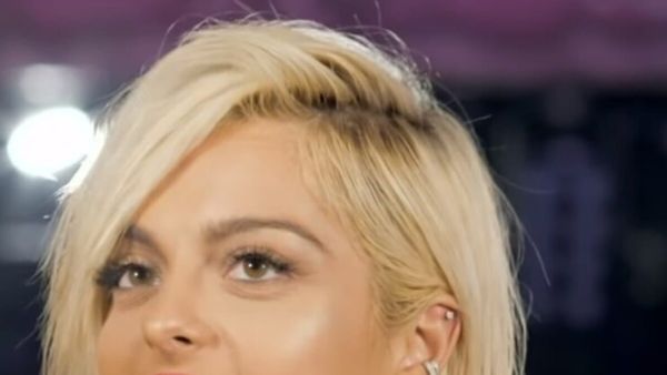 Çfarë po zihet mes Bebe Rexhës dhe DJ Cracks?