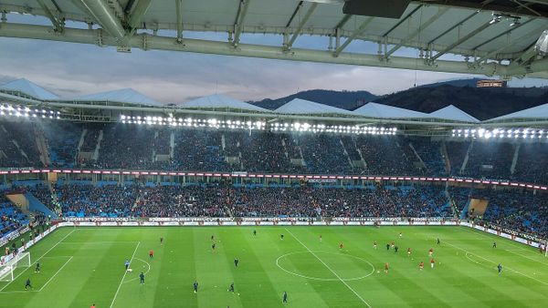 Ernest Muçi pret fëmijën e dytë — mesfushori i Trabzonsporit