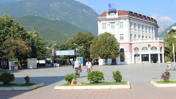 FBK dhe Peja nderojnë me mbledhje komemorative jetën e Mithat Belegut