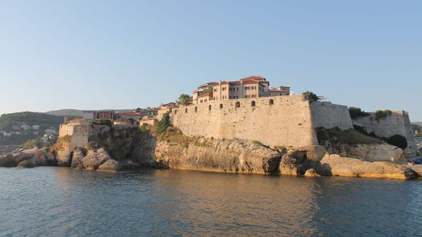 Kanceri i pankreasit: mishi i kuq lidhet me 16% rrezik më të lartë, vetëm 5–10% operohen
