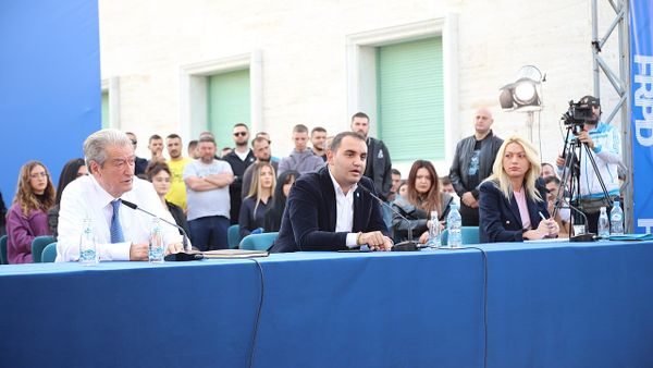 Kur zhvillon PDSH mbledhjen e parë të Kryesisë Qendrore?