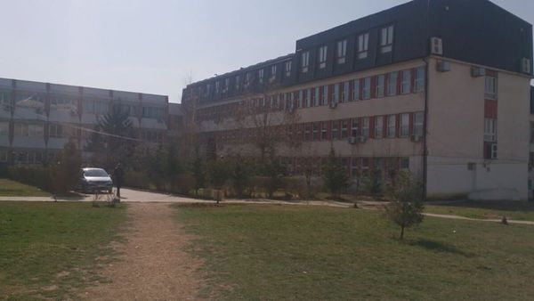 Kush po ushtron presion mbi nënën që denoncoi Pediatrinë në QKUK?