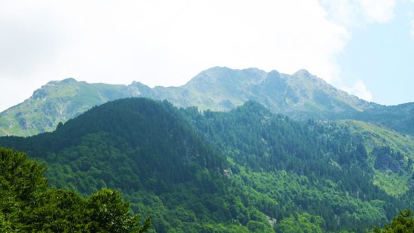 Malet e Prevallës në Sharr, ku kalon rruga Brezovicë–Prevallë