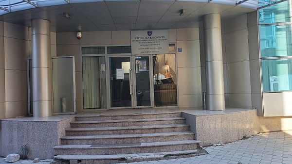 Ministria shtyn afatin e granteve për energji të pastër — deri më 9 gusht