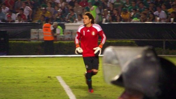 Ochoa mbyll karrierën në 41 vjeç, i treti me gjashtë Botërorë pas Messit e Ronaldos