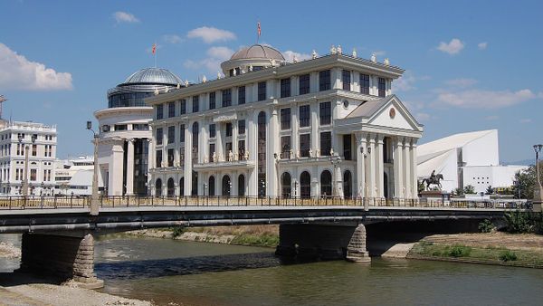 Policia Financiare kallëzon dy persona për evazion prej 12.6 milionë denarësh