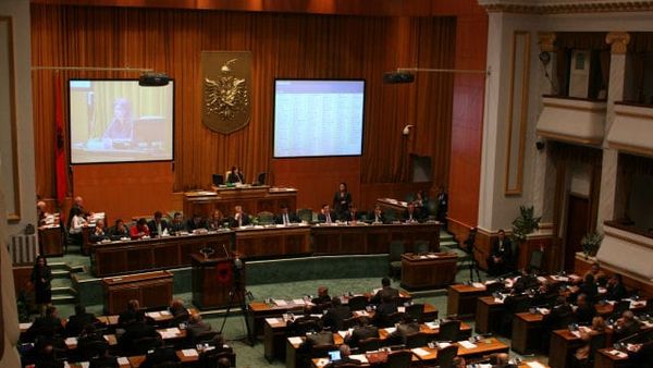 PS kërkon përjashtimin 60-ditor të Shehajt nga Kuvendi