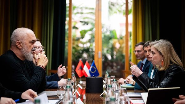 Pse mund të largohej Edi Rama nga detyra?