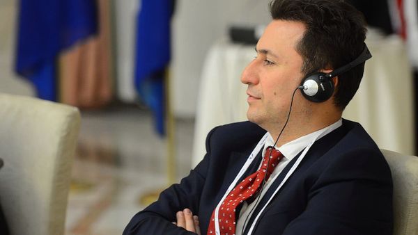 Pse shteti shet pronën e Gruevskit ndërsa i njëjti shijon luksin jashtë vendit?