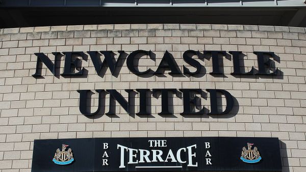 Sean Steur kalon te Newcastle me kontratë pesëvjeçare deri në 2031