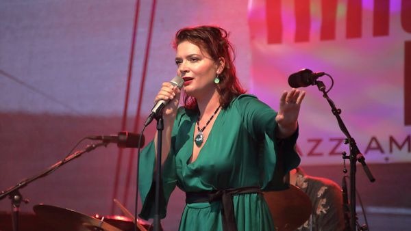 Elina Duni ngjitet në skenën e Montreux Jazz Festival me kitaristin Rob Luft