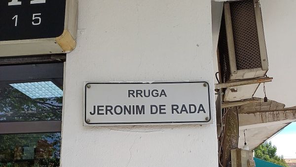 Jeronim De Rada nxjerr 'Flamurin e Arbërit' në Korilianë më 1883