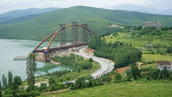Qeveria shpronëson për aksin Elbasan–Qafë Thanë — ndahen 32.8 milionë lekë
