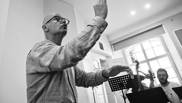 Sa çmime i solli Orkestra 'Amadeus' nga festivali në Pragë?