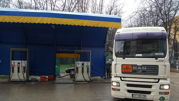 Sa kushton litri i naftës sot në Kosovë?