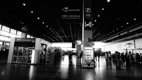 Sa udhëtarë kanë shërbyer aeroportet e Maqedonisë në gjashtë muajt e parë të vitit?