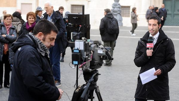 SafeJournalists denoncon portalin anonim që po sulmon Lalën e Stafën