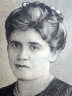 Sevasti Qiriazi (1871–1949), portret rreth 1916