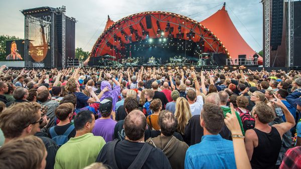 Si u bë Sunny Hill-i 'Coachella e Ballkanit' për Kosovën?