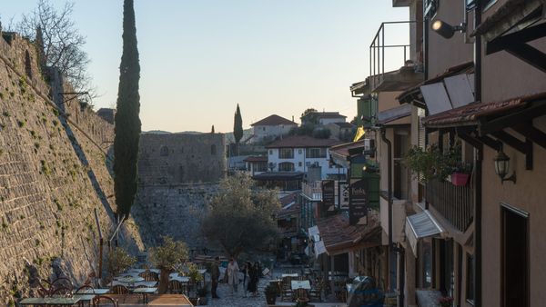Rrënojat e Tivarit të Vjetër (Stari Bar), Mal i Zi