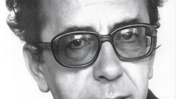 Pse Biblioteka e Fakultetit të Historisë merr emrin 'Ismail Kadare'?