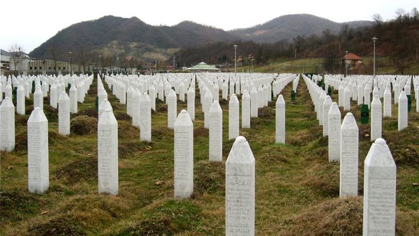 Marshi i Paqes në Srebrenicë