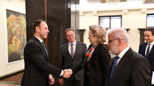 Pse Aleanca për Shqiptarët kërkon mbylljen e plotë të lojërave të fatit?