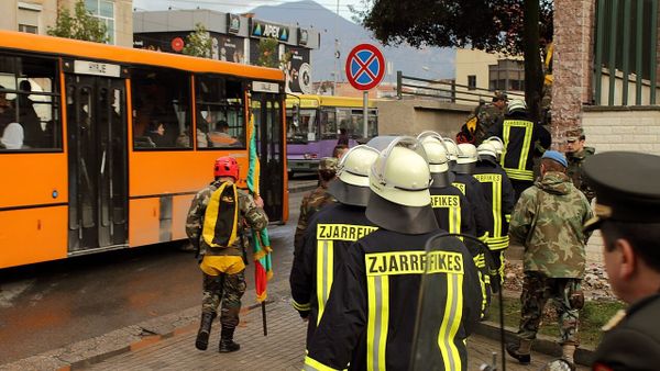 Zjarret në Tiranë, Goxhaj apel për kujdes