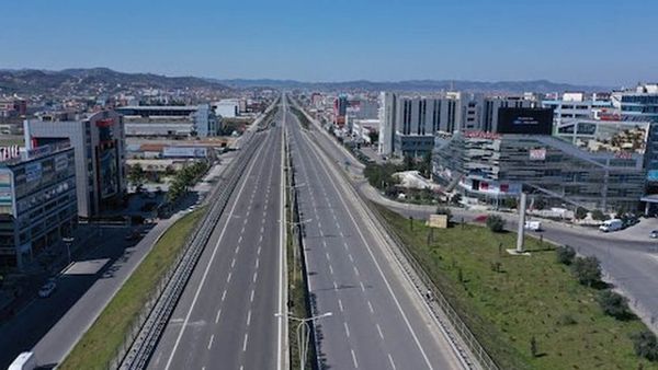 Devijohet trafiku në autostradën Tiranë-Durrës për dy netë