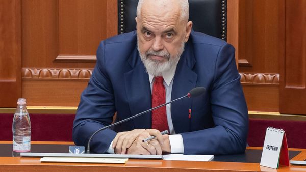 Qeveria planifikon reduktimin e bashkive nga 61 në 46, kritikët paralajmërojnë centralizim