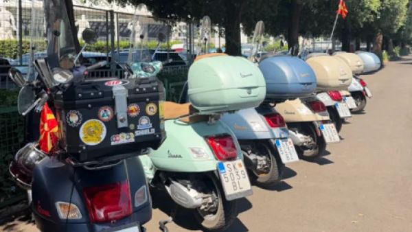 Shkupi organizon ngjarjen festive për 80-vjetorin e skuterit Vespa