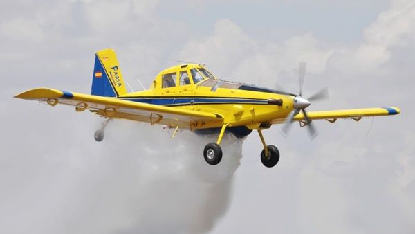 Air tractor arrendado por CONAF (modified)