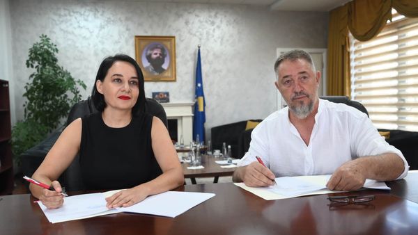 Nënshkruhet marrëveshja 4.4 milionë euro për Objektin Ç në Skenderaj