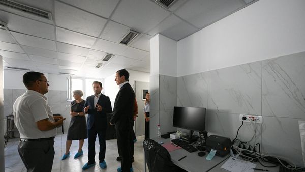 Kurti viziton IML-në: katër mostra ADN dërguar në Hagë për analiza