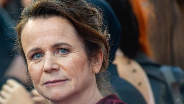 Emily Watson rrëfen fëmijërinë e vështirë: Aktrimi më shpëtoi