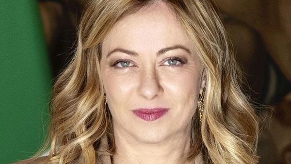 E veshur për pushtet: Giorgia Meloni dhe gjuha e modes