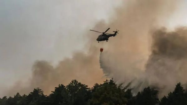 Bashkimi Evropian dërgon helikopterë dhe zjarrfikës në Serbi