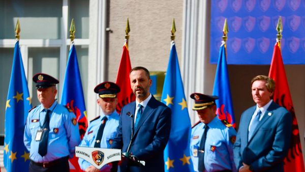 Policisë së Shtetit i shtohen 389 efektivë të rinj, Lamallari: Uniforma sjell përgjegjësi