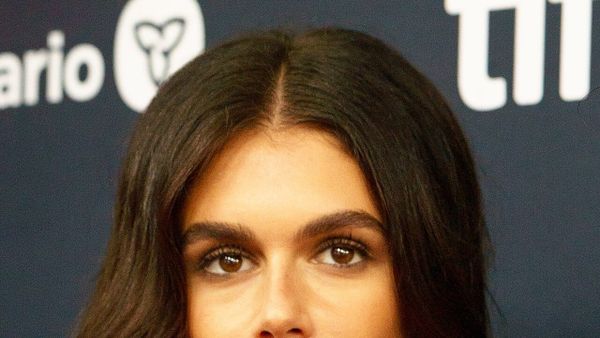 Kaia Gerber tregon historinë e pazakontë të ekzorcizmit në fëmijëri