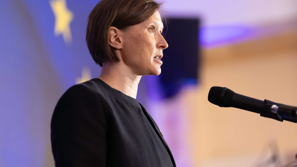 Eva Palatova përfundon angazhimin dhe largohet nga Kosova