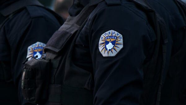 Paraburgim prej një muaji për tre të pandehurit në Gjakovë